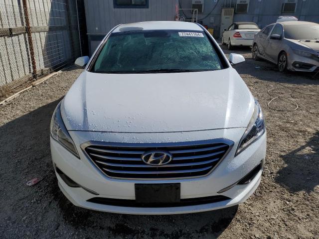 Photo 4 VIN: 5NPE24AF0HH511300 - HYUNDAI SONATA SE 