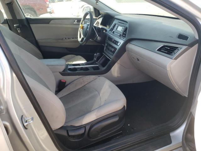 Photo 4 VIN: 5NPE24AF0HH518764 - HYUNDAI SONATA SE 