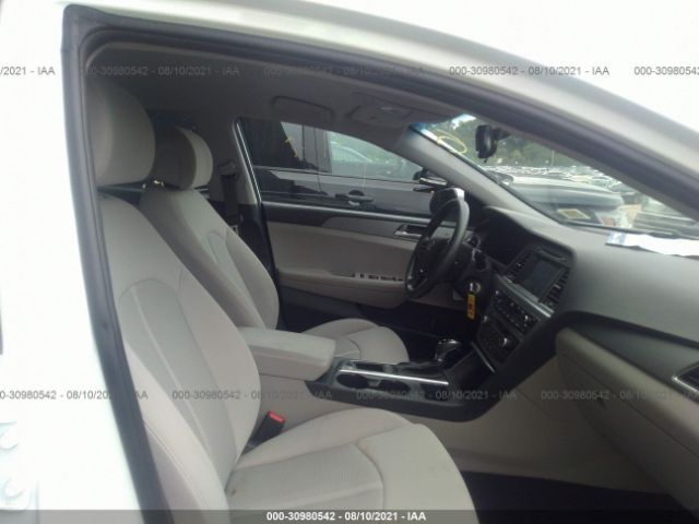 Photo 4 VIN: 5NPE24AF0HH547519 - HYUNDAI SONATA 