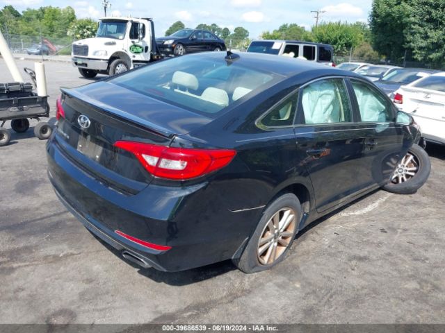 Photo 3 VIN: 5NPE24AF0HH555944 - HYUNDAI SONATA 