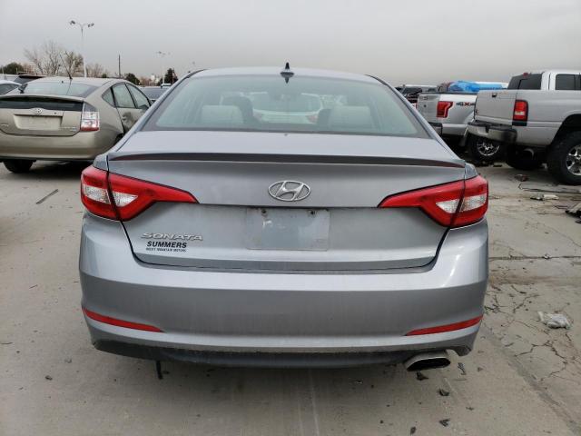 Photo 5 VIN: 5NPE24AF0HH562926 - HYUNDAI SONATA SE 