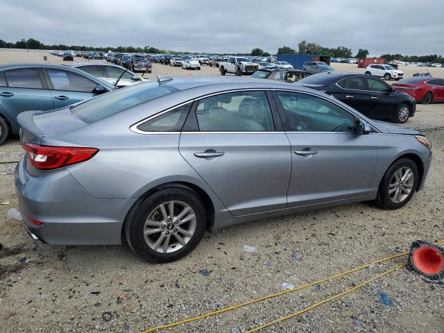 Photo 2 VIN: 5NPE24AF0HH572906 - HYUNDAI SONATA SE 