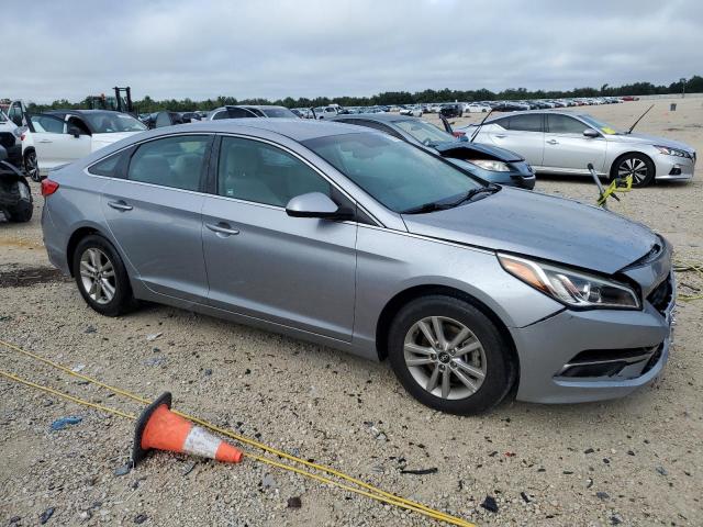 Photo 3 VIN: 5NPE24AF0HH572906 - HYUNDAI SONATA SE 