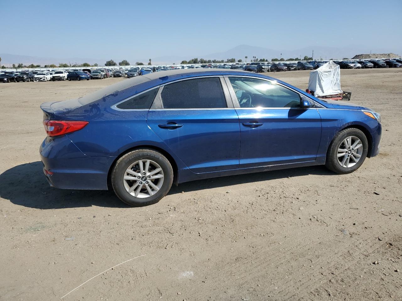 Photo 2 VIN: 5NPE24AF0HH579127 - HYUNDAI SONATA 