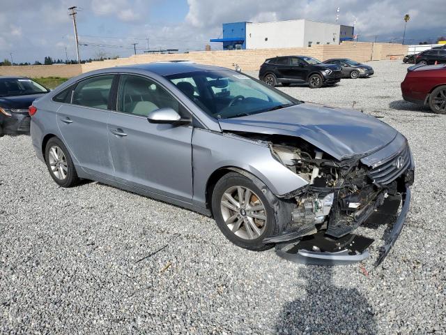 Photo 3 VIN: 5NPE24AF0HH581301 - HYUNDAI SONATA 