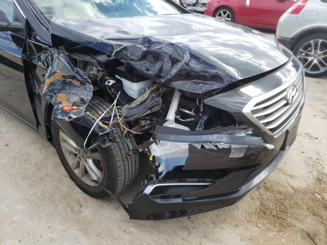 Photo 8 VIN: 5NPE24AF0HH582920 - HYUNDAI SONATA SE 