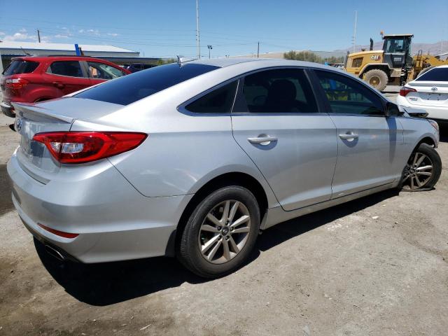 Photo 2 VIN: 5NPE24AF0HH594260 - HYUNDAI SONATA SE 