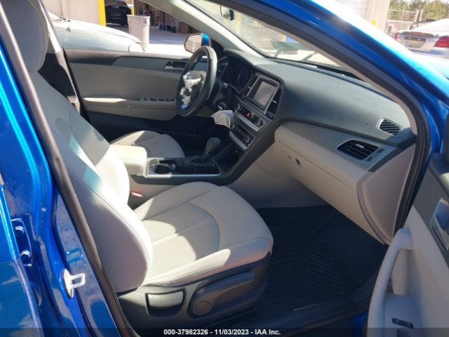 Photo 4 VIN: 5NPE24AF0JH602833 - HYUNDAI SONATA 