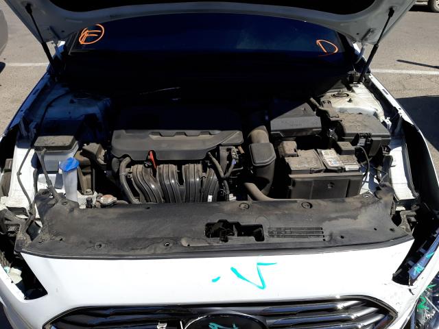 Photo 6 VIN: 5NPE24AF0JH607093 - HYUNDAI SONATA SE 