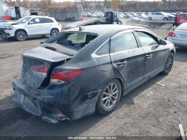 Photo 3 VIN: 5NPE24AF0JH607272 - HYUNDAI SONATA 