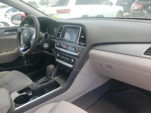 Photo 8 VIN: 5NPE24AF0JH614836 - HYUNDAI SONATA SE 