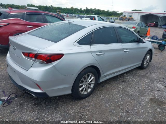 Photo 3 VIN: 5NPE24AF0JH618238 - HYUNDAI SONATA 