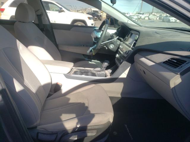 Photo 4 VIN: 5NPE24AF0JH624282 - HYUNDAI SONATA SE 