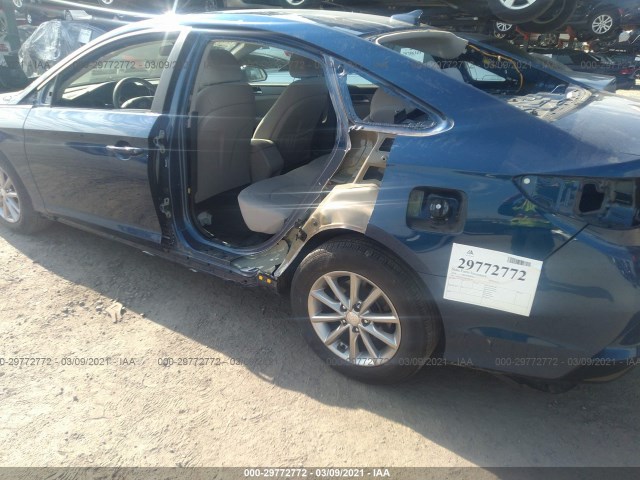 Photo 5 VIN: 5NPE24AF0JH628719 - HYUNDAI SONATA 