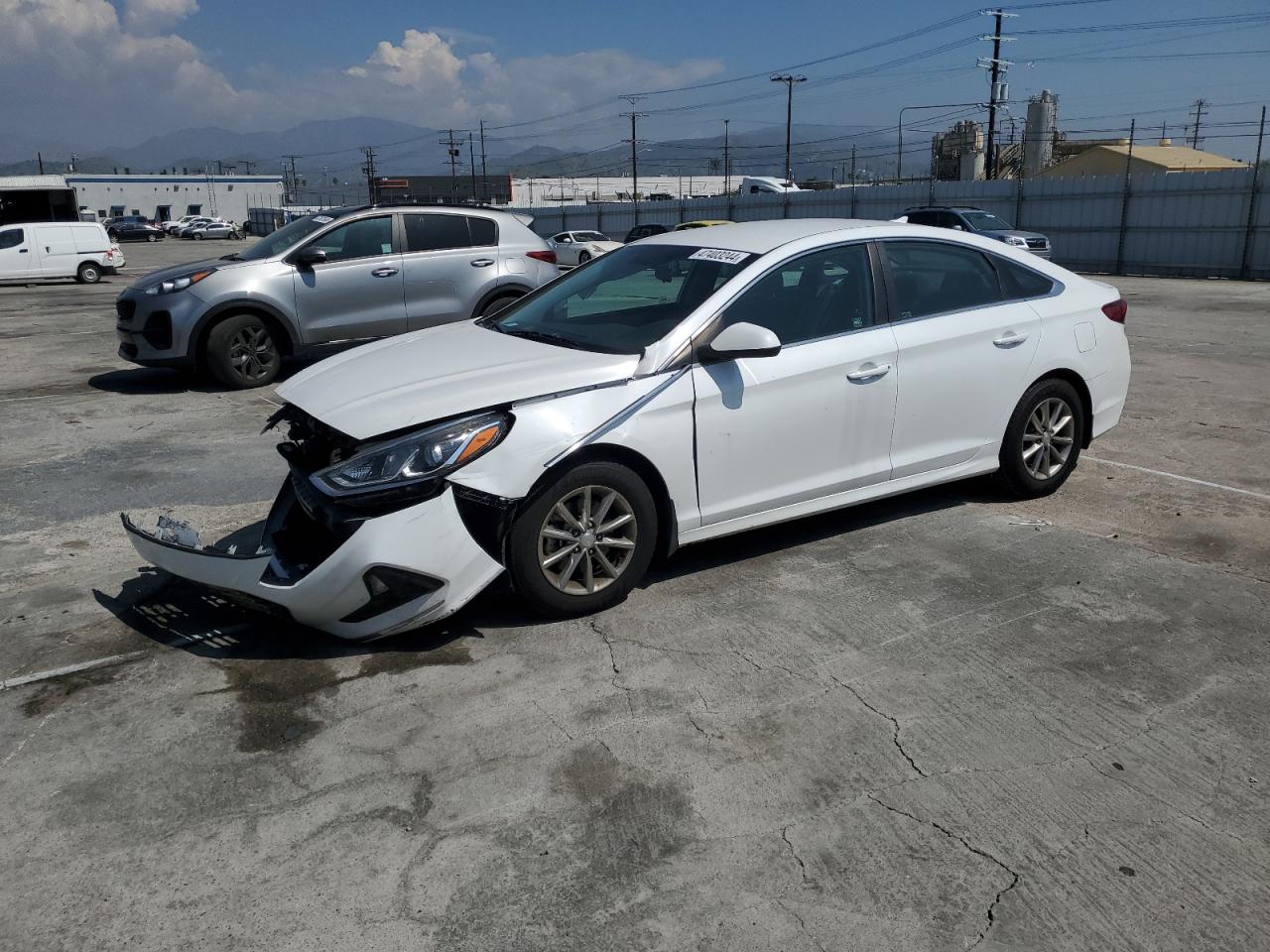 Photo 0 VIN: 5NPE24AF0JH645391 - HYUNDAI SONATA 