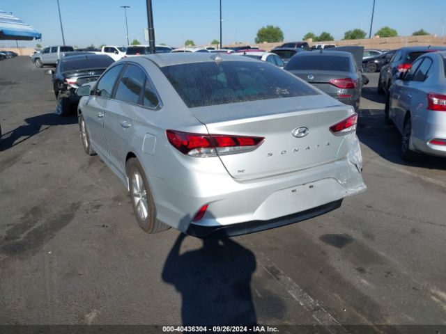 Photo 2 VIN: 5NPE24AF0JH681307 - HYUNDAI SONATA 