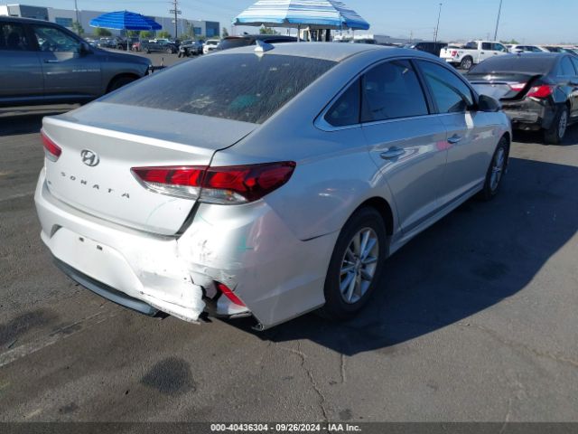 Photo 3 VIN: 5NPE24AF0JH681307 - HYUNDAI SONATA 