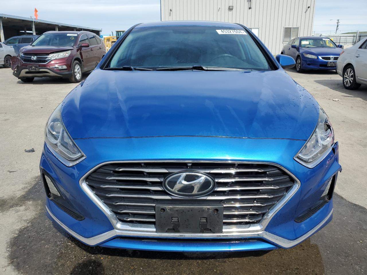 Photo 4 VIN: 5NPE24AF0JH690332 - HYUNDAI SONATA 