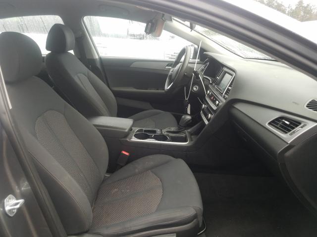 Photo 4 VIN: 5NPE24AF0JH692887 - HYUNDAI SONATA SE 