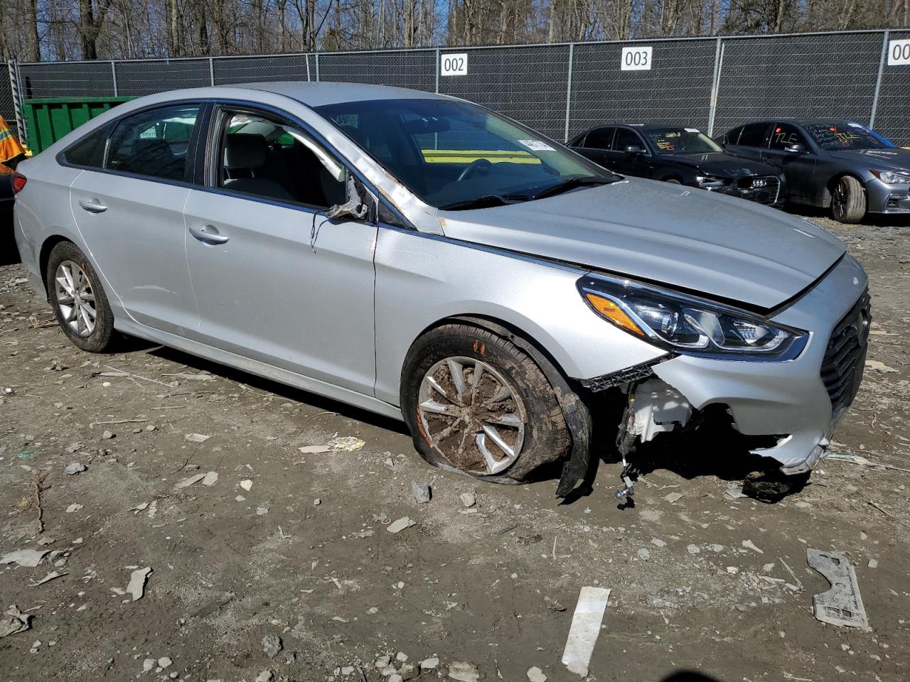 Photo 3 VIN: 5NPE24AF0JH692940 - HYUNDAI SONATA 