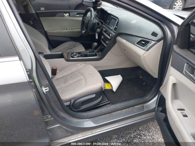 Photo 4 VIN: 5NPE24AF0JH696034 - HYUNDAI SONATA 