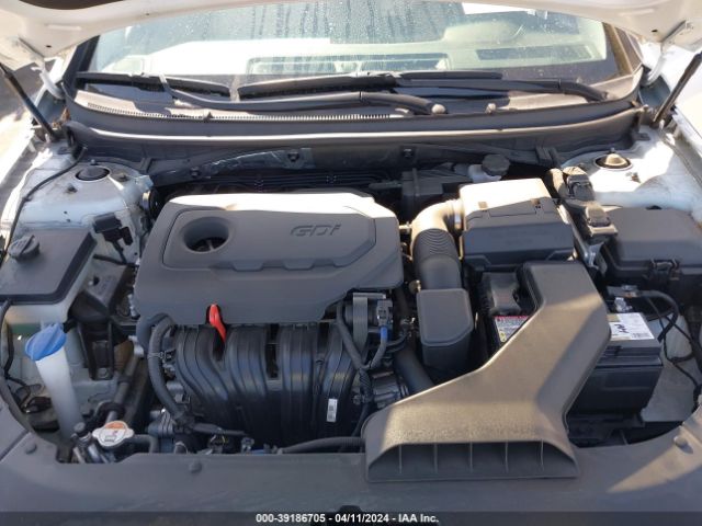 Photo 9 VIN: 5NPE24AF0JH704083 - HYUNDAI SONATA 