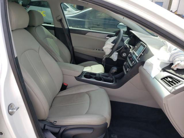 Photo 4 VIN: 5NPE24AF0JH705654 - HYUNDAI SONATA SE 