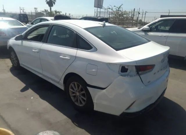 Photo 2 VIN: 5NPE24AF0JH706142 - HYUNDAI SONATA 