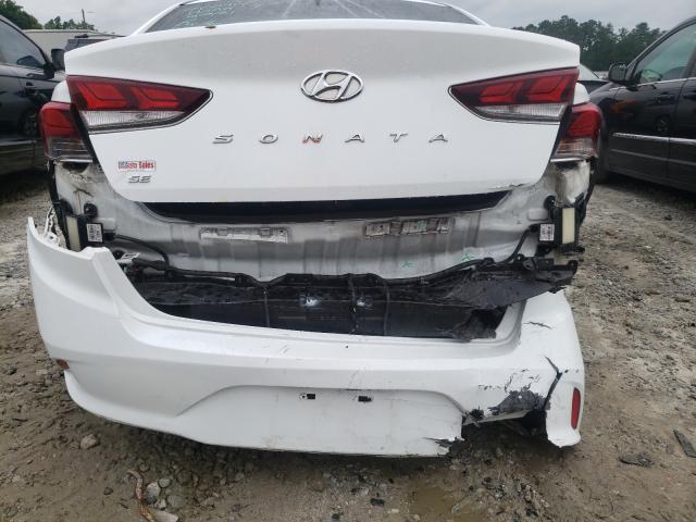 Photo 8 VIN: 5NPE24AF0JH713592 - HYUNDAI SONATA SE 