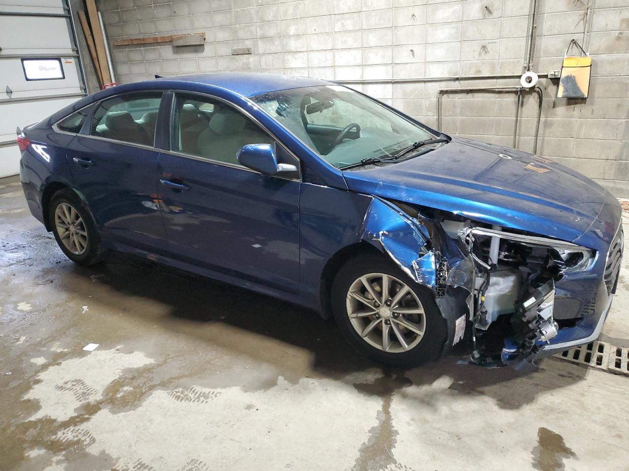 Photo 3 VIN: 5NPE24AF0JH718341 - HYUNDAI SONATA 