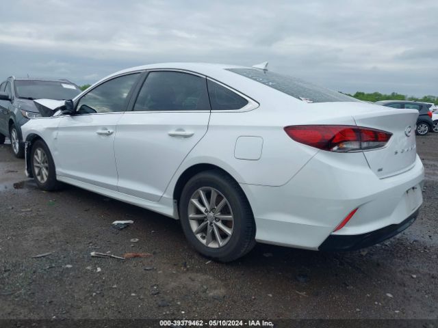 Photo 2 VIN: 5NPE24AF0KH731818 - HYUNDAI SONATA 