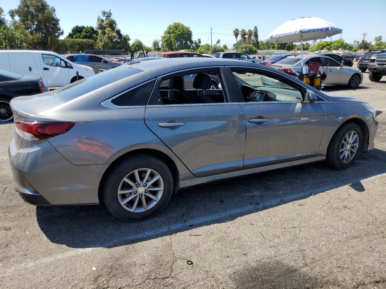 Photo 2 VIN: 5NPE24AF0KH747128 - HYUNDAI SONATA 