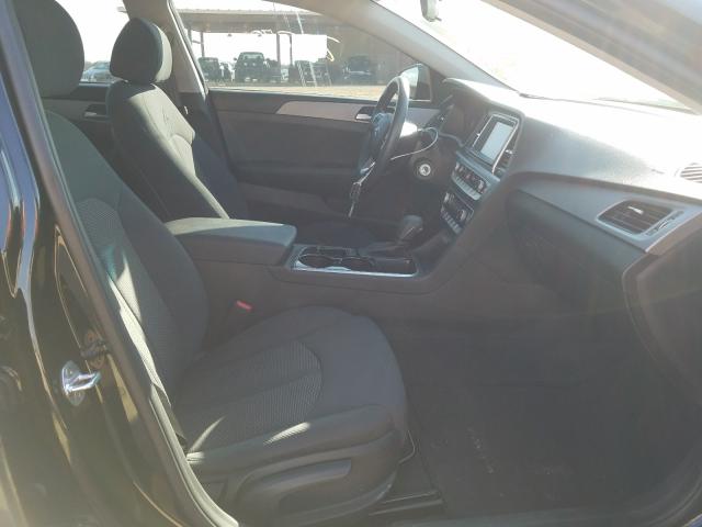 Photo 4 VIN: 5NPE24AF0KH755245 - HYUNDAI SONATA SE 