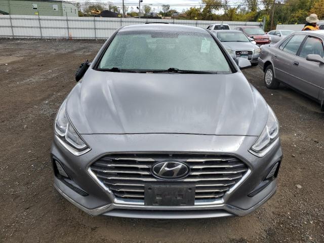 Photo 4 VIN: 5NPE24AF0KH769338 - HYUNDAI SONATA 