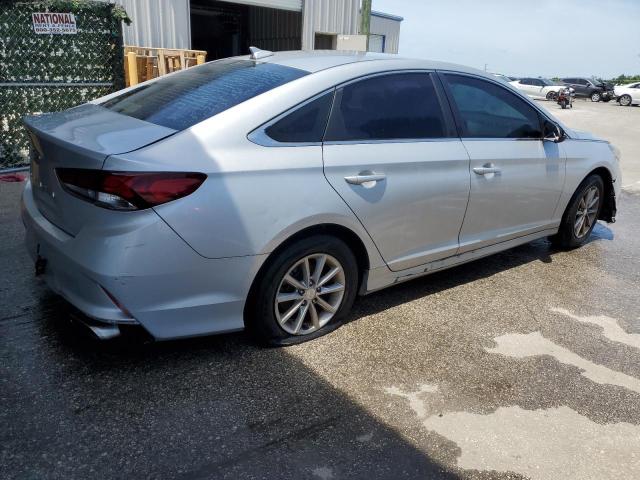 Photo 2 VIN: 5NPE24AF0KH786995 - HYUNDAI SONATA 