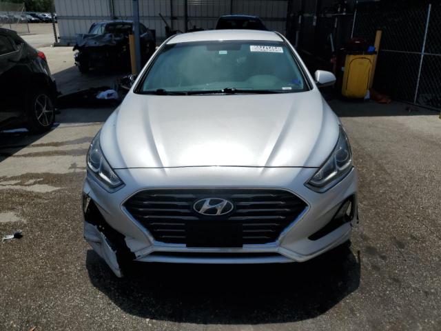 Photo 4 VIN: 5NPE24AF0KH786995 - HYUNDAI SONATA 