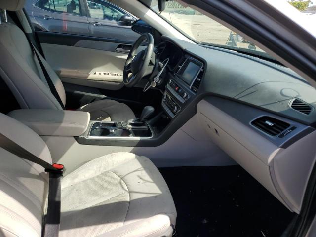 Photo 4 VIN: 5NPE24AF0KH788584 - HYUNDAI SONATA SE 