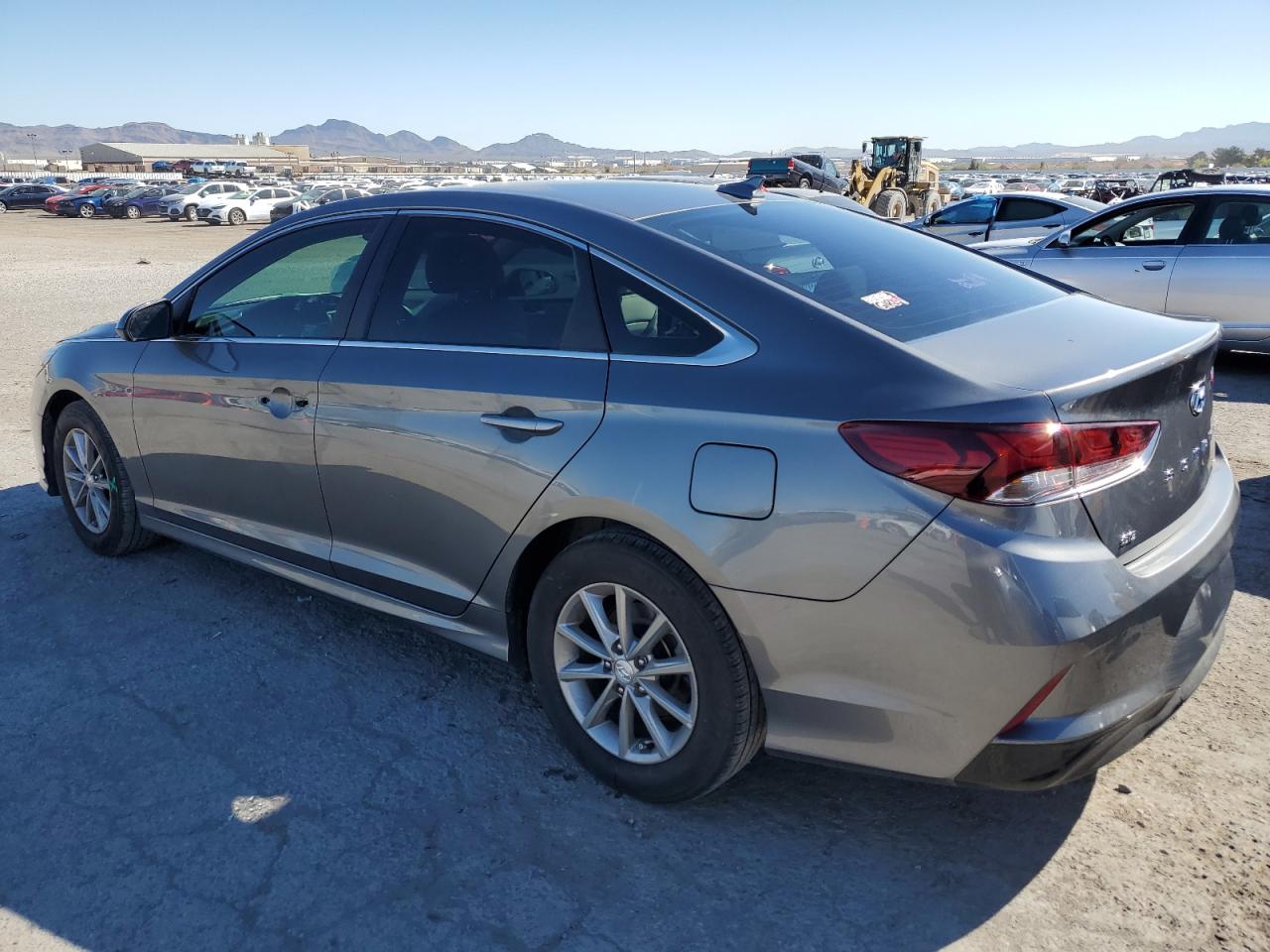 Photo 1 VIN: 5NPE24AF0KH796121 - HYUNDAI SONATA 