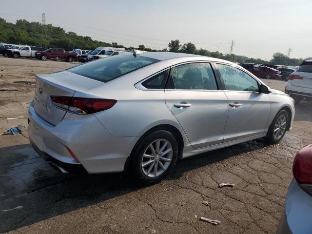 Photo 2 VIN: 5NPE24AF0KH808560 - HYUNDAI SONATA SE 