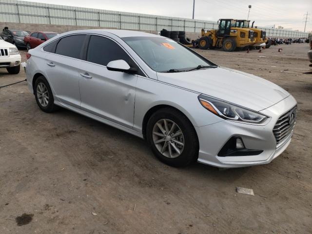 Photo 3 VIN: 5NPE24AF0KH820434 - HYUNDAI SONATA SE 