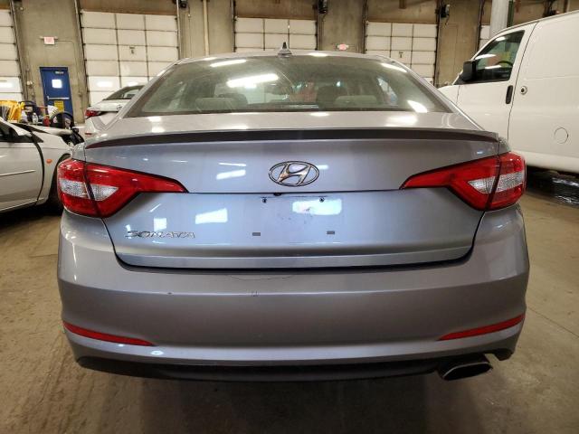 Photo 5 VIN: 5NPE24AF1FH005942 - HYUNDAI SONATA SE 