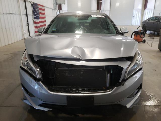 Photo 4 VIN: 5NPE24AF1FH007562 - HYUNDAI SONATA SE 