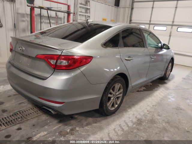 Photo 3 VIN: 5NPE24AF1FH007836 - HYUNDAI SONATA 