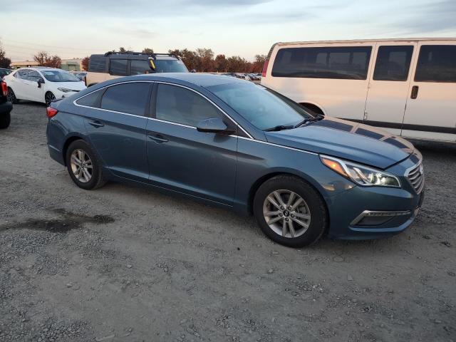 Photo 3 VIN: 5NPE24AF1FH037418 - HYUNDAI SONATA SE 