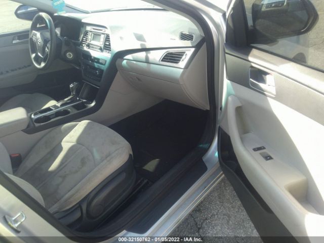 Photo 4 VIN: 5NPE24AF1FH043834 - HYUNDAI SONATA 