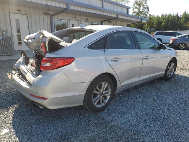 Photo 2 VIN: 5NPE24AF1FH046152 - HYUNDAI SONATA SE 