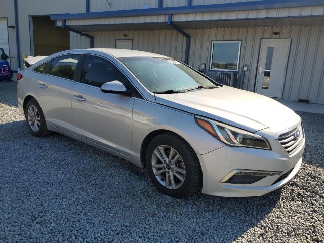 Photo 3 VIN: 5NPE24AF1FH046152 - HYUNDAI SONATA SE 