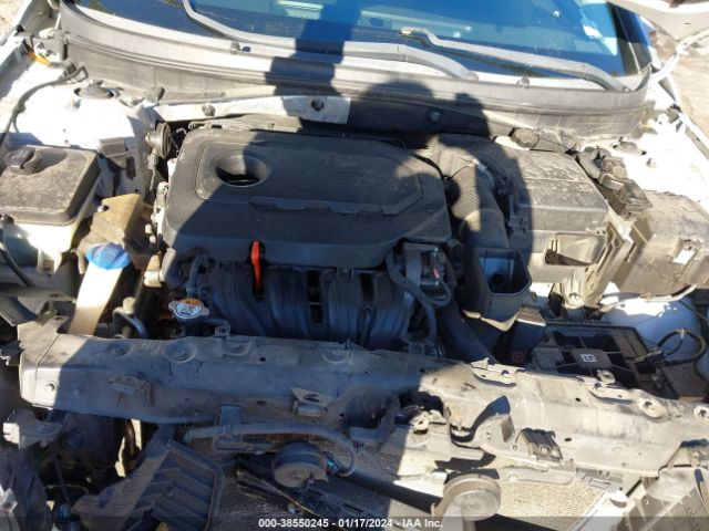 Photo 9 VIN: 5NPE24AF1FH105698 - HYUNDAI SONATA 