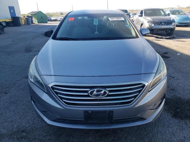 Photo 4 VIN: 5NPE24AF1FH182782 - HYUNDAI SONATA SE 