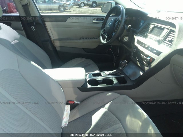 Photo 4 VIN: 5NPE24AF1FH183561 - HYUNDAI SONATA 